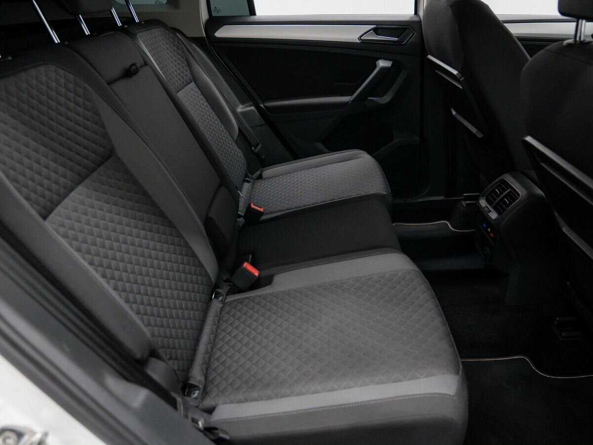 Volkswagen Tiguan 2018 года с пробегом. Фото: #8