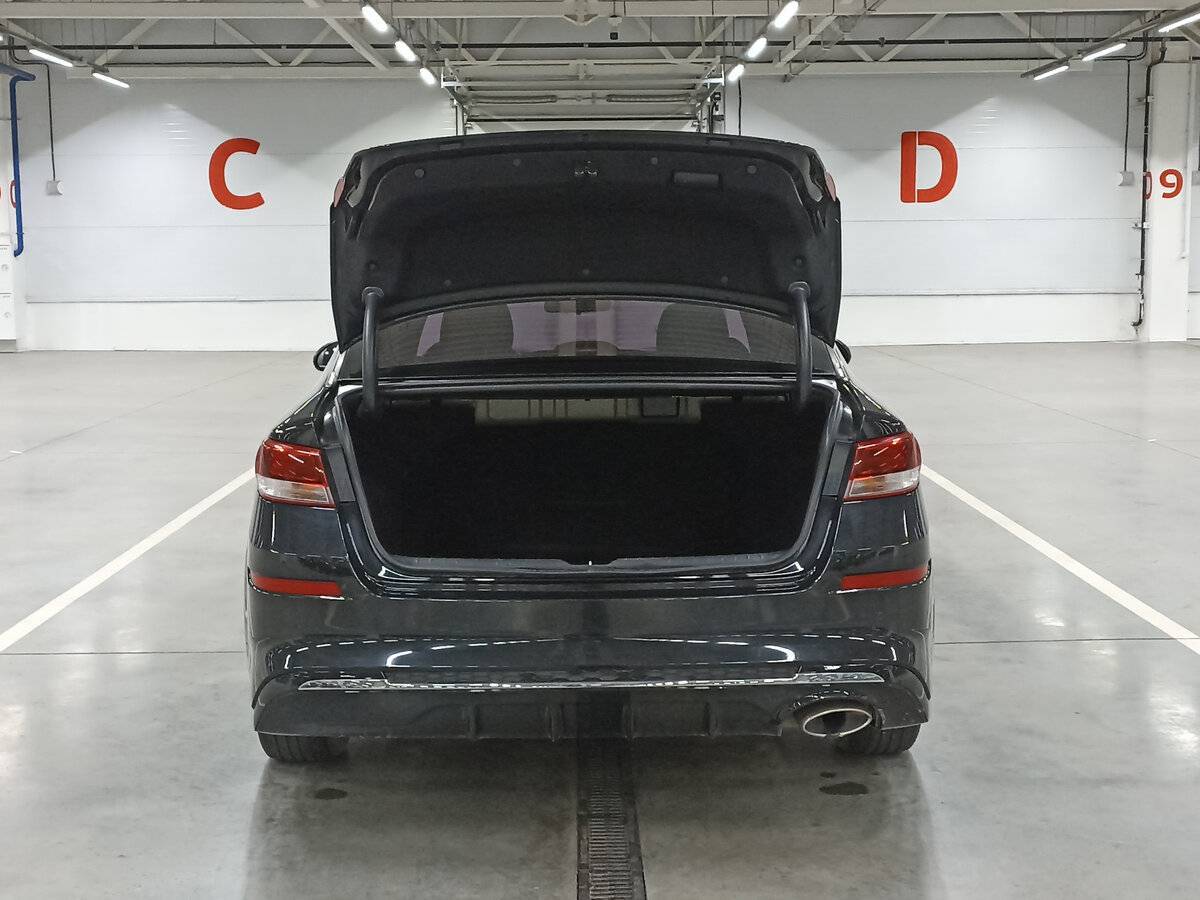 Kia K5 2019 года с пробегом. Фото: #9