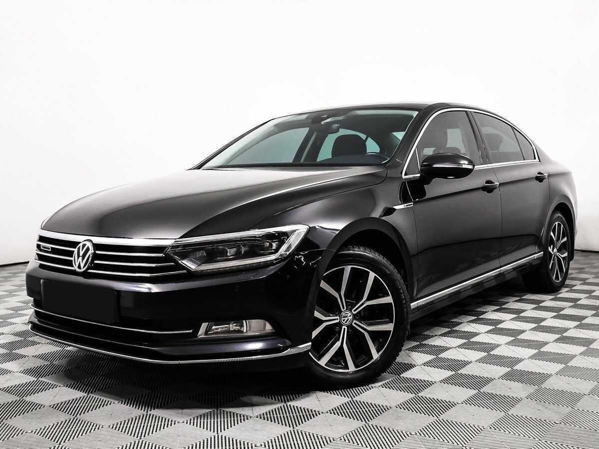 Volkswagen Passat 2018 года с пробегом. Посмотреть фото