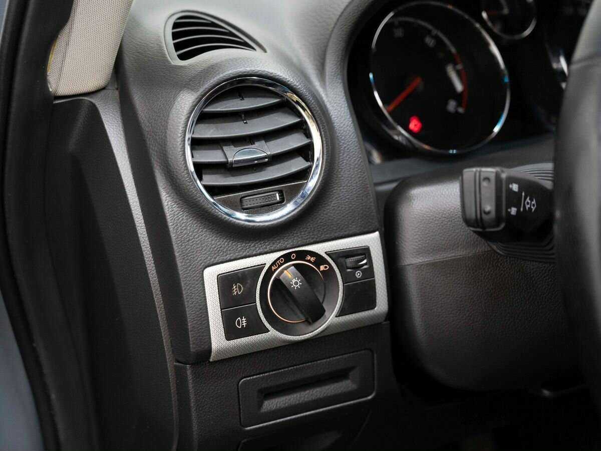 Opel Antara 2013 года с пробегом. Фото: #18