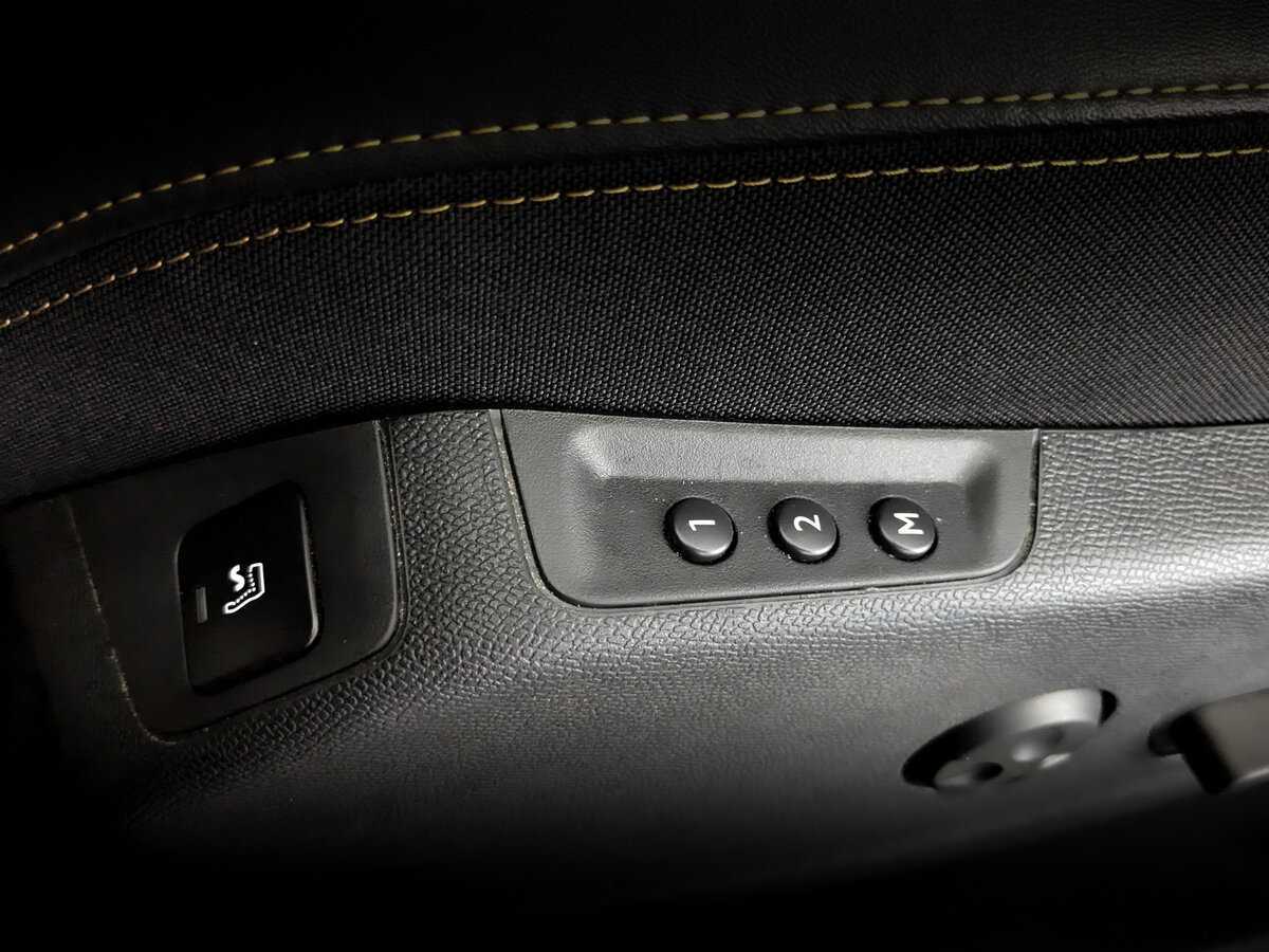 Peugeot 3008 2019 года с пробегом. Фото: #19