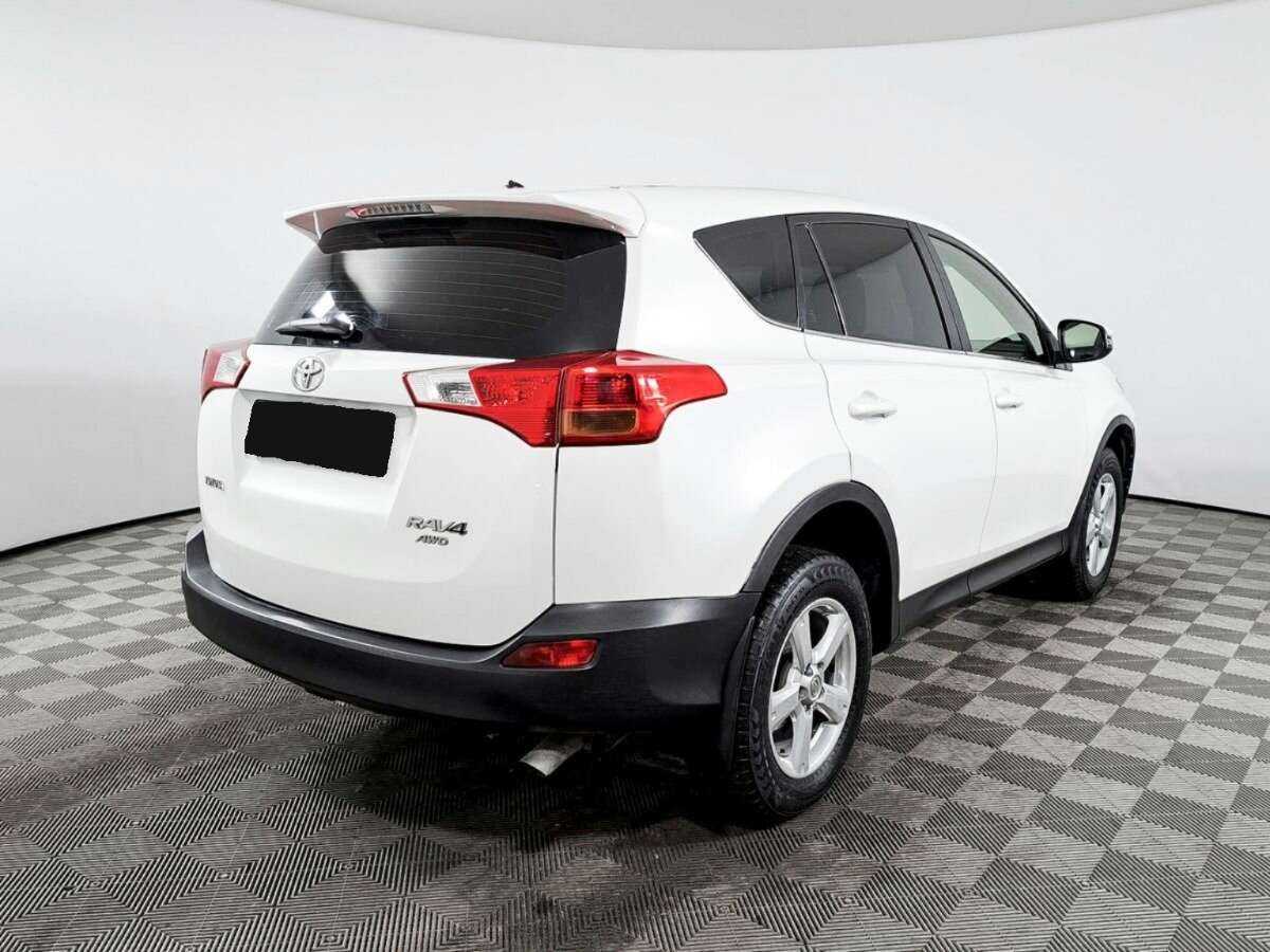 Toyota RAV4 2014 года с пробегом. Фото: #4