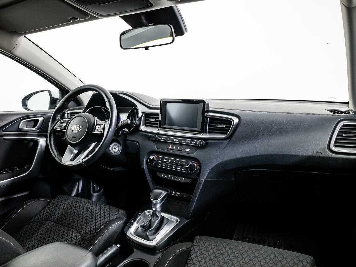 Kia Ceed 2019 года с пробегом. Фото: #8