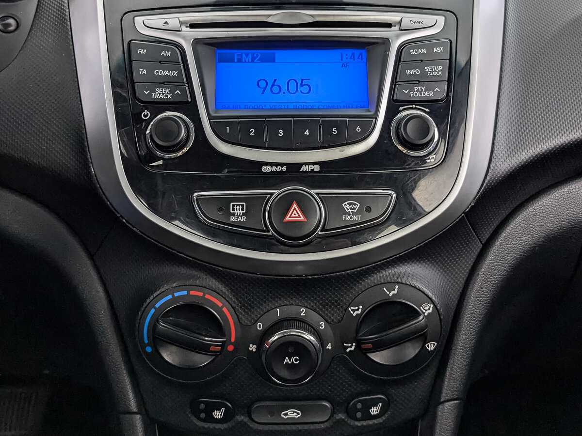 Hyundai Solaris 2012 года с пробегом. Фото: #12