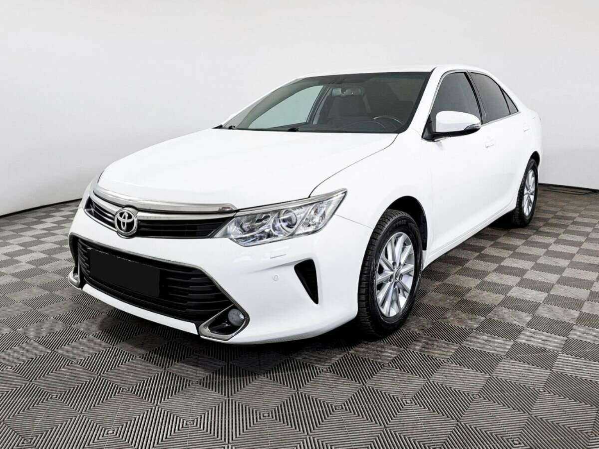 Toyota Camry 2015 года с пробегом. Фото: #0