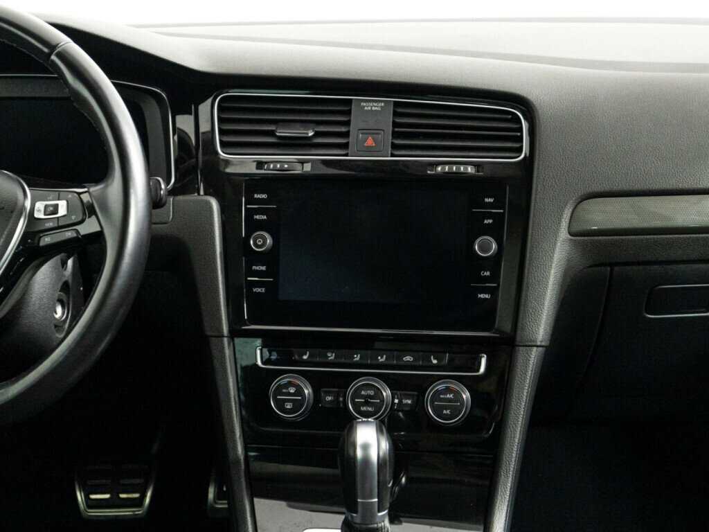 Volkswagen Golf 2018 года с пробегом. Фото: #13