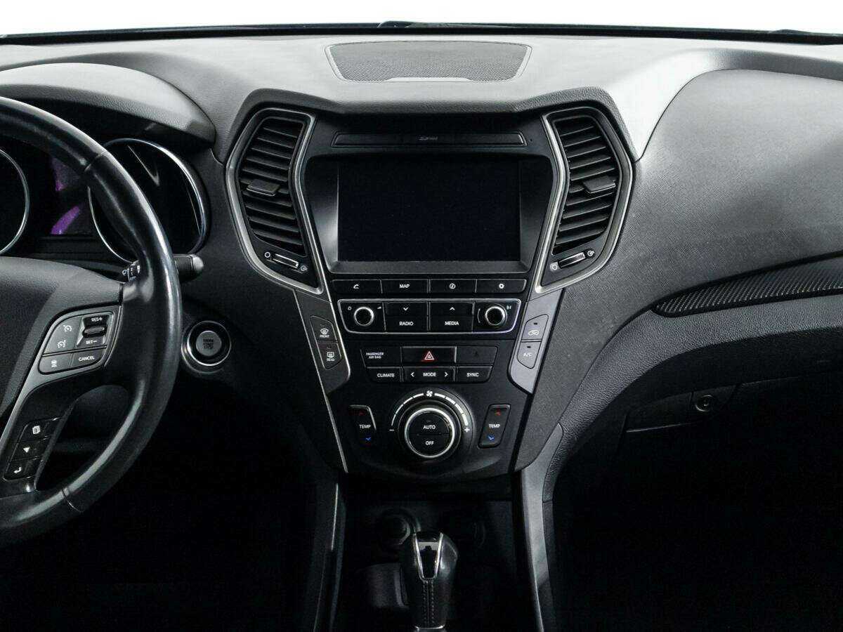 Hyundai Santa Fe 2017 года с пробегом. Фото: #12