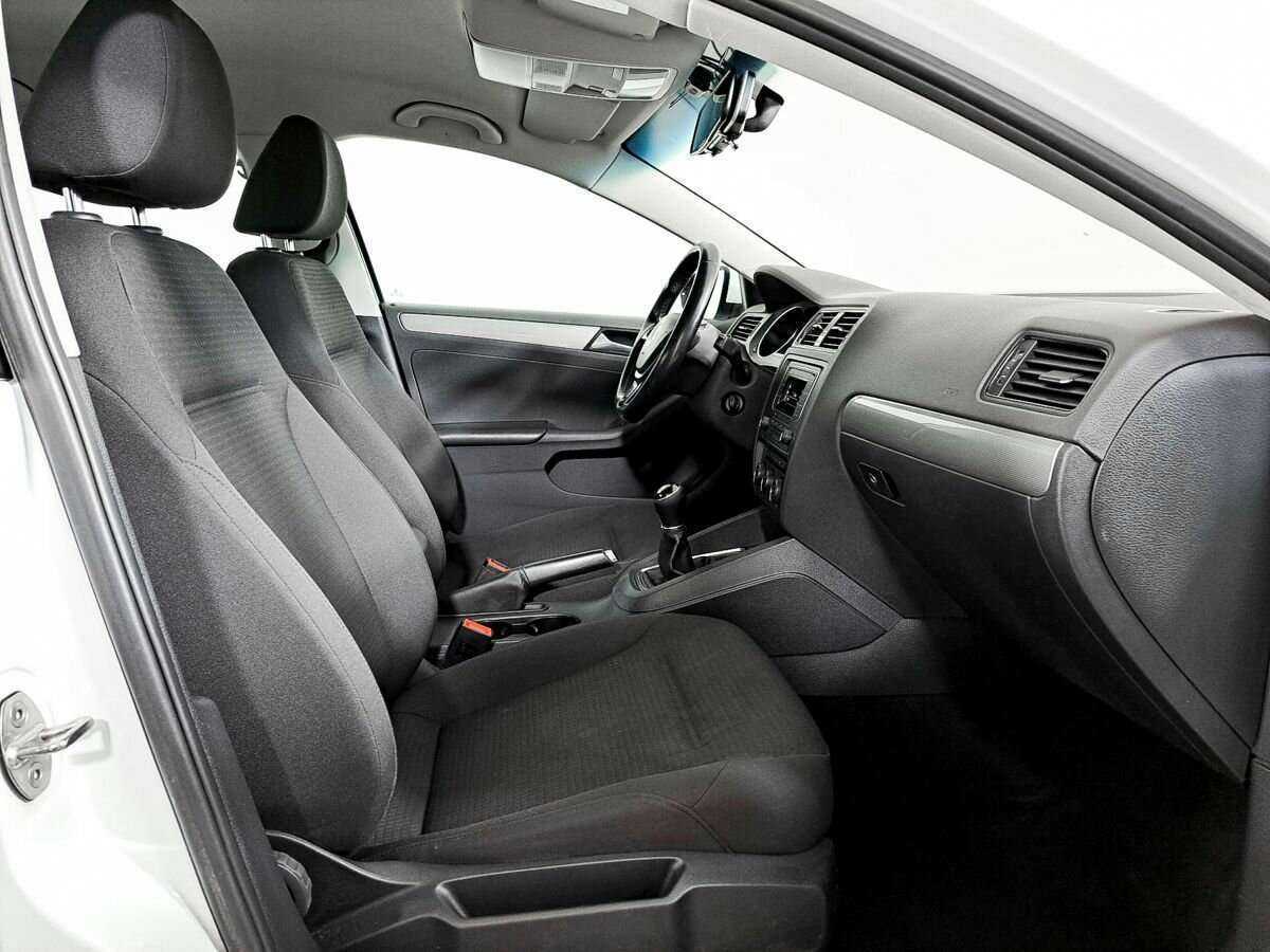 Volkswagen Jetta 2016 года с пробегом. Фото: #6