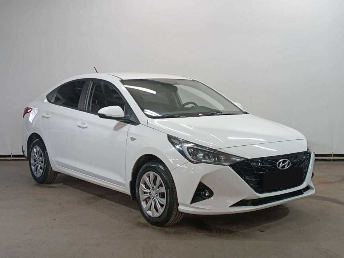 Hyundai Solaris 2022 года с пробегом. Фото: #2