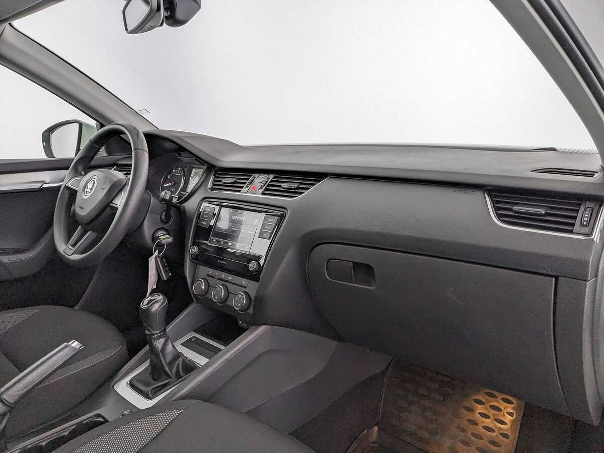 Skoda Octavia 2017 года с пробегом. Фото: #8