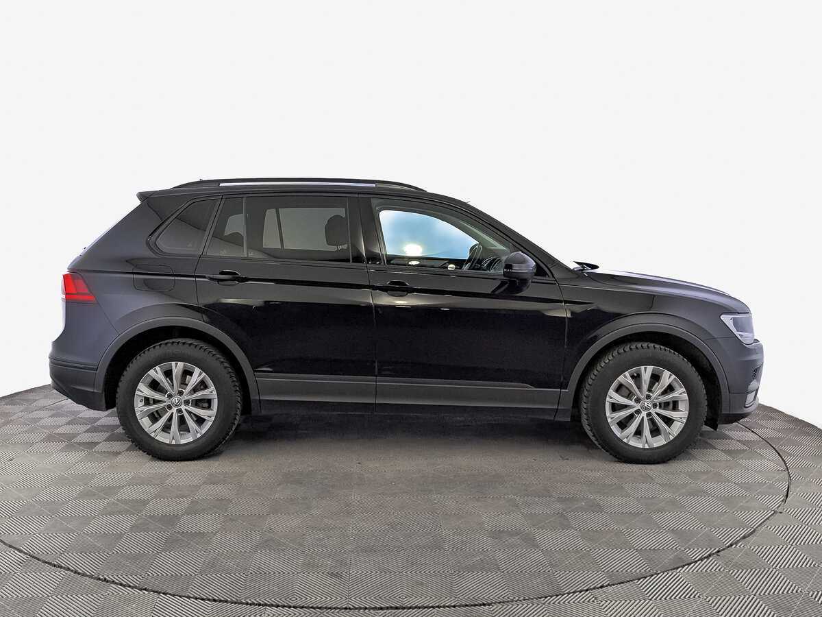 Volkswagen Tiguan 2018 года с пробегом. Фото: #3