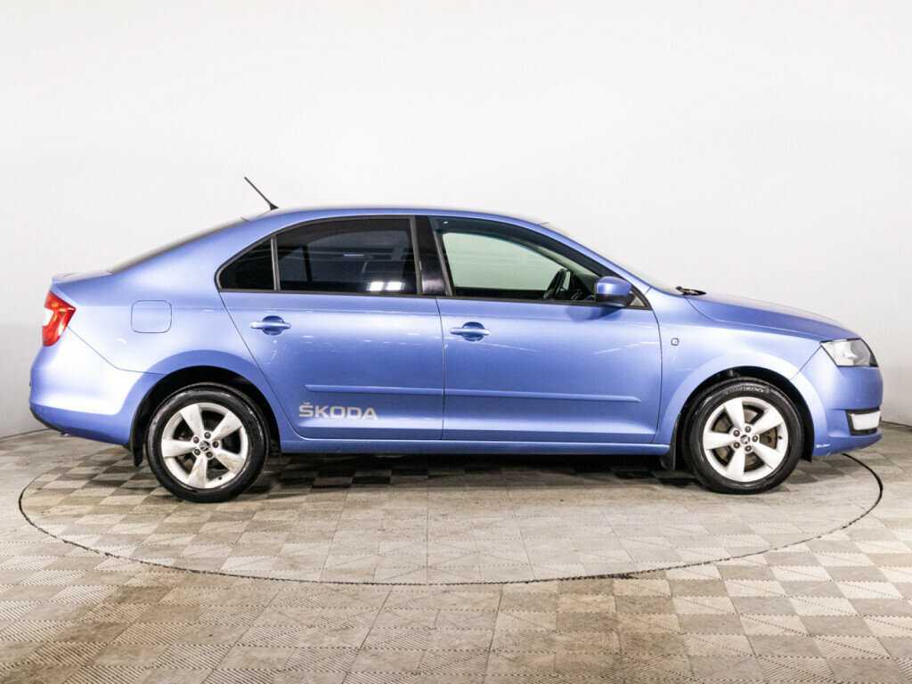 Skoda Rapid 2014 года с пробегом. Фото: #3