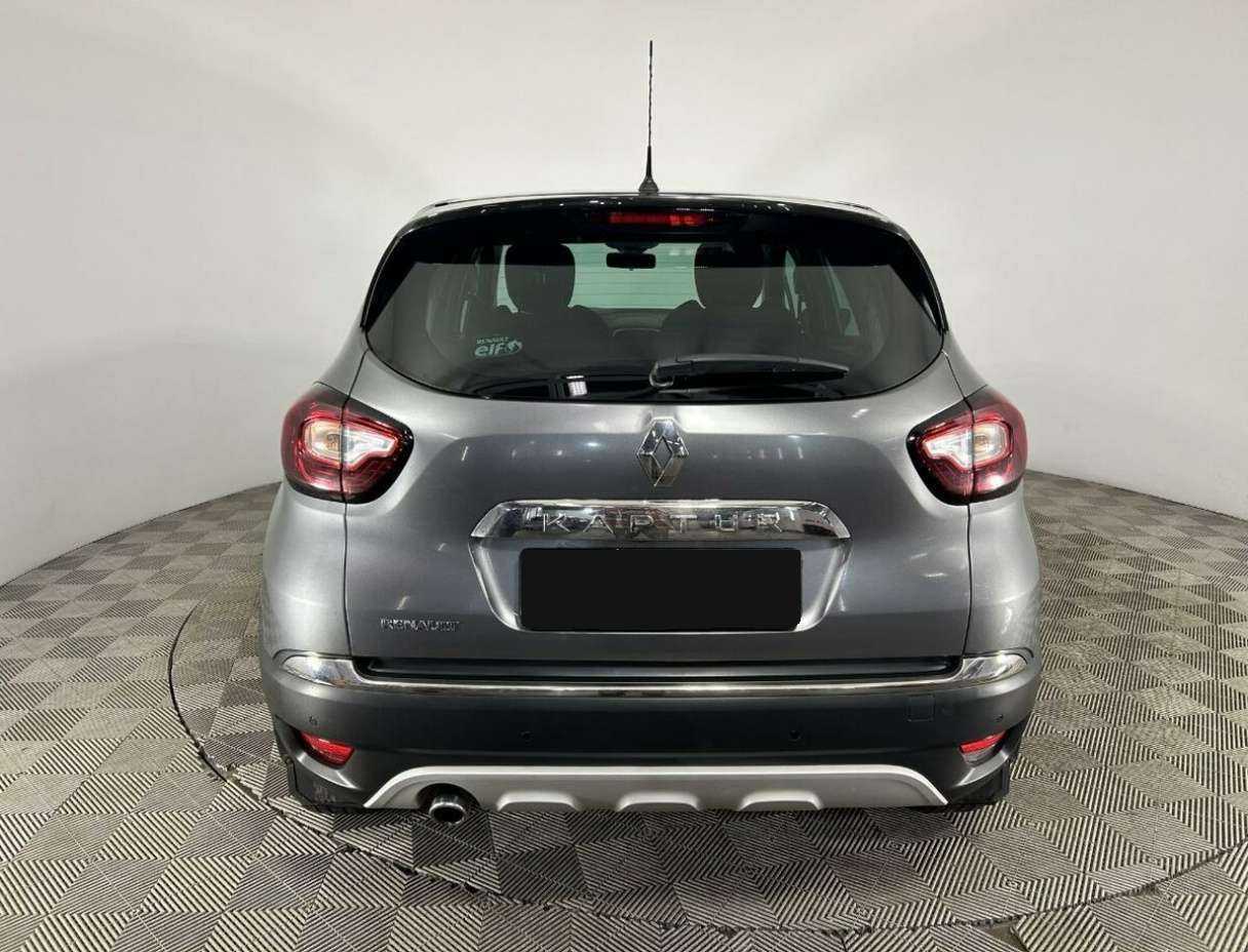 Renault Kaptur 2017 года с пробегом. Фото: #2