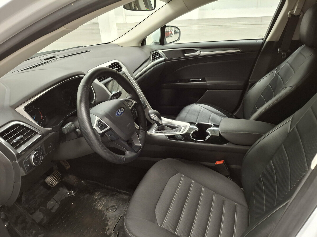 Ford Mondeo 2015 года с пробегом. Фото: #15