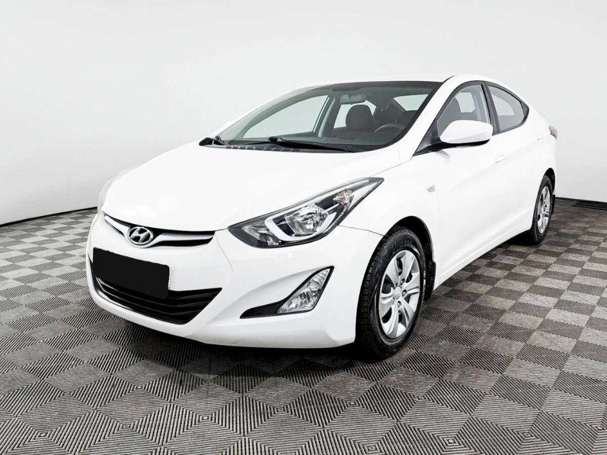 Hyundai Elantra 2015 года с пробегом. Посмотреть фото