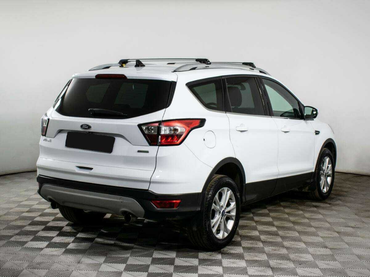 Ford Kuga 2017 года с пробегом. Фото: #4