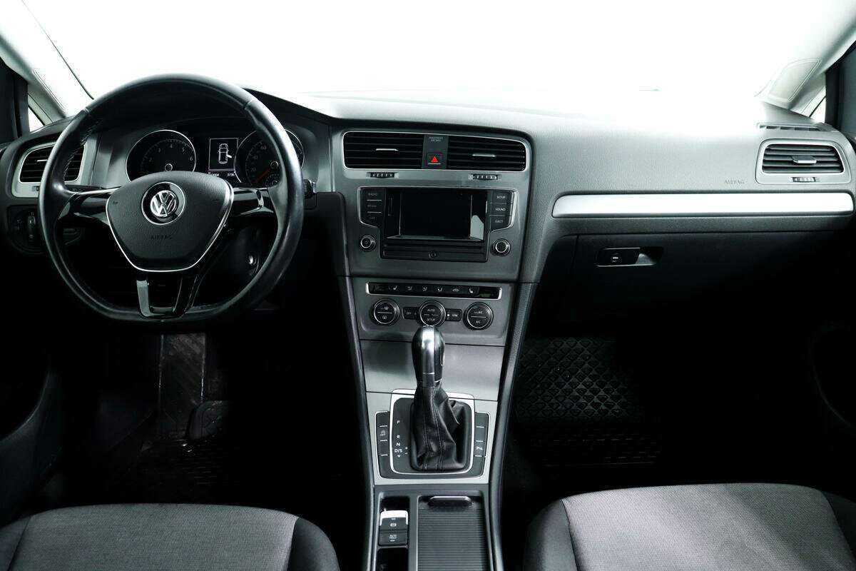 Volkswagen Golf 2013 года с пробегом. Фото: #10
