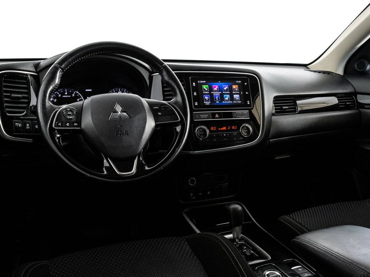 Mitsubishi Outlander 2019 года с пробегом. Фото: #10