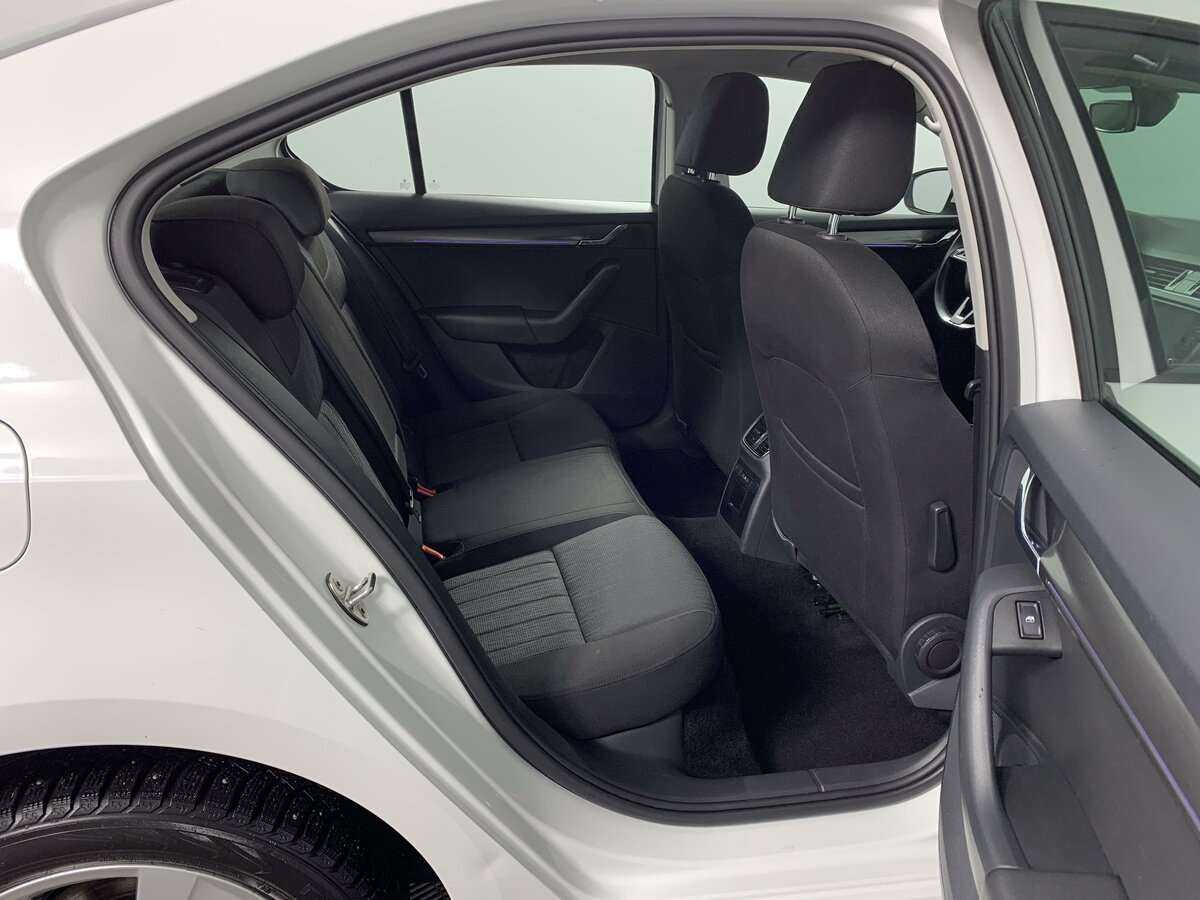Skoda Octavia 2018 года с пробегом. Фото: #20