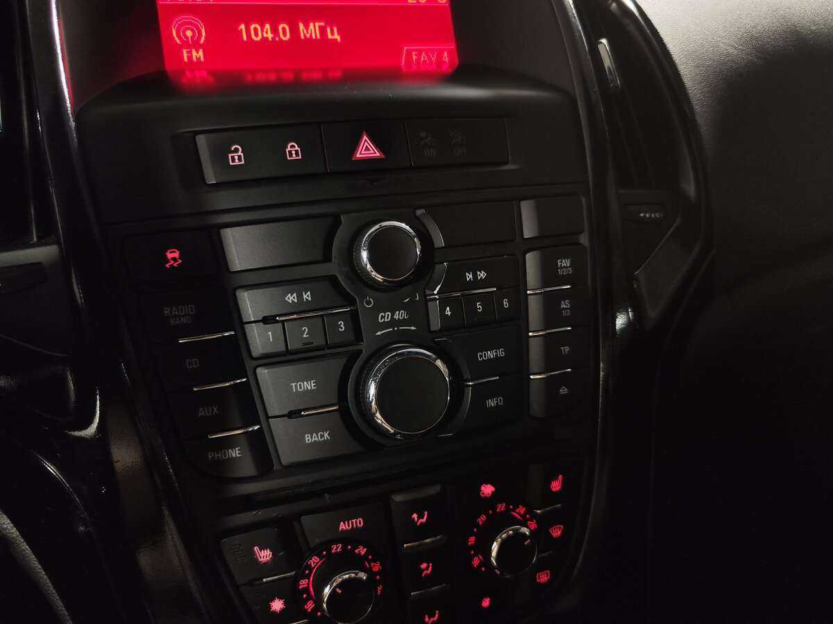 Opel Astra 2012 года с пробегом. Фото: #15