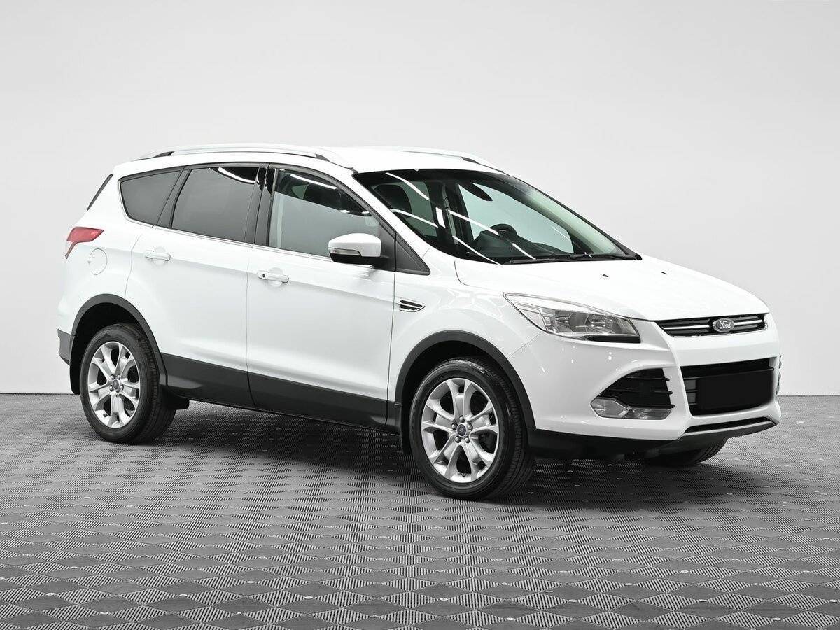 Ford Kuga 2013 года с пробегом. Фото: #1