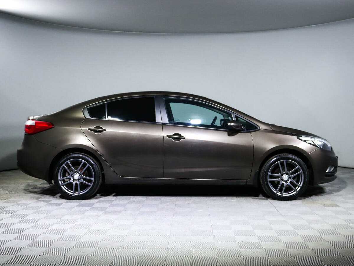 Kia Cerato 2015 года с пробегом. Фото: #3