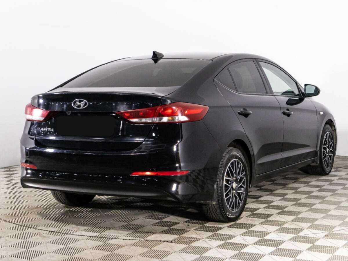 Hyundai Elantra 2017 года с пробегом. Фото: #4