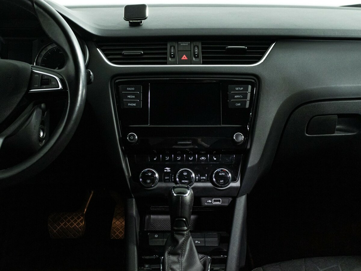 Skoda Octavia 2019 года с пробегом. Фото: #13