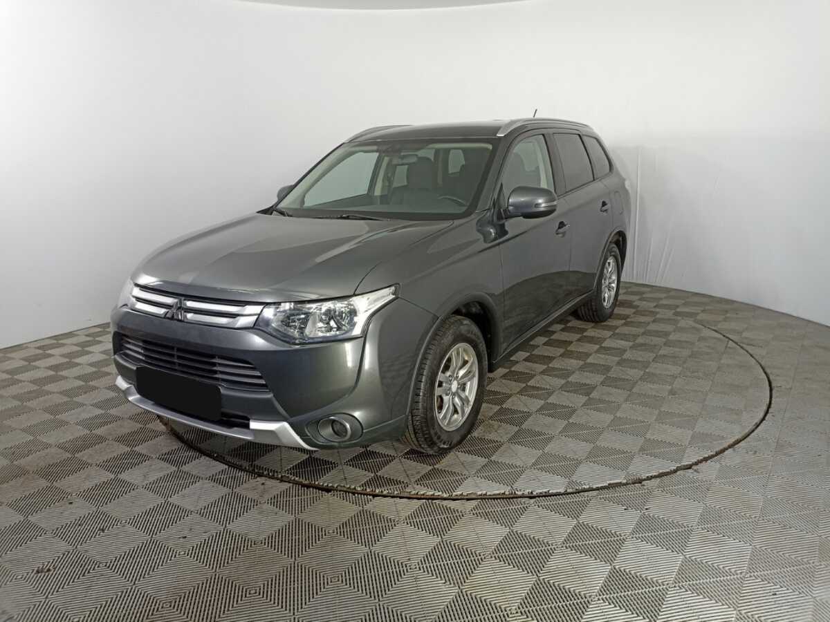 Mitsubishi Outlander 2014 года с пробегом. Посмотреть фото
