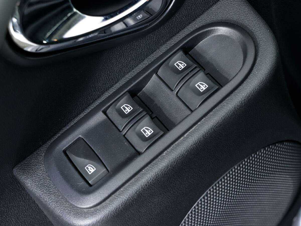 Nissan Terrano 2017 года с пробегом. Фото: #13