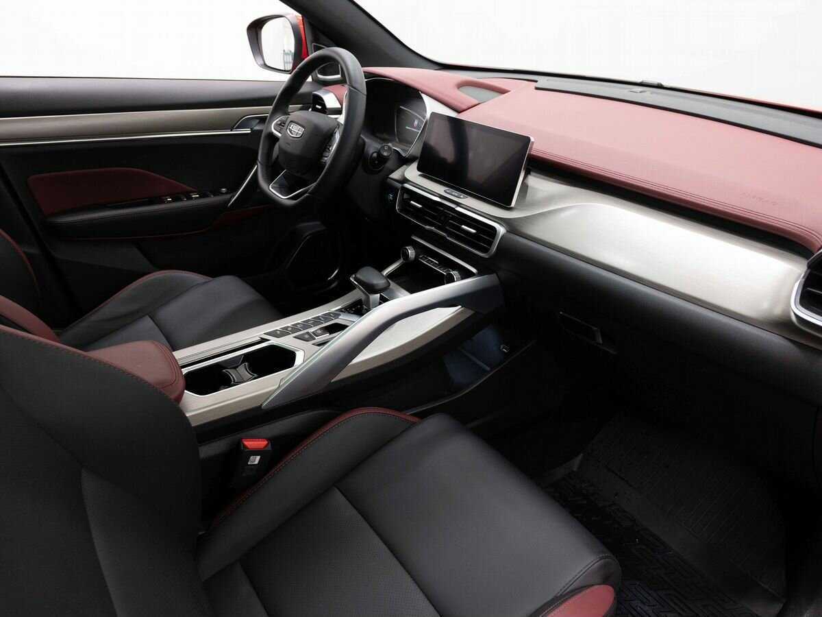 Geely Coolray 2023 года с пробегом. Фото: #10