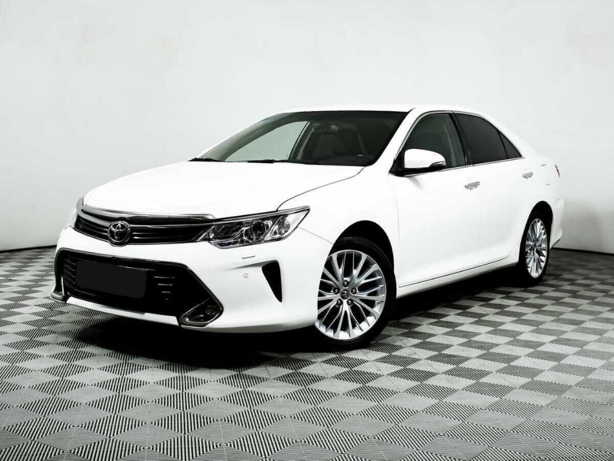 Toyota Camry 2015 года с пробегом. Фото: #0