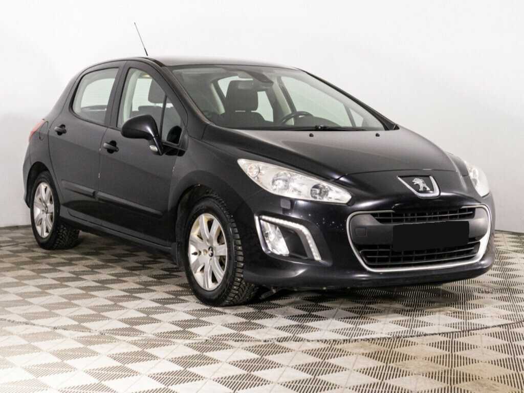 Peugeot 308 2012 года с пробегом. Фото: #2