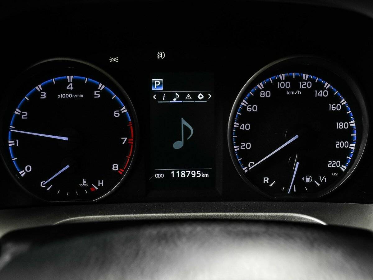 Toyota RAV4 2017 года с пробегом. Фото: #9