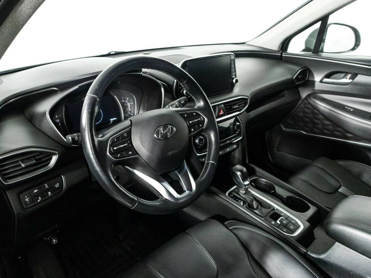 Hyundai Santa Fe 2019 года с пробегом. Фото: #10