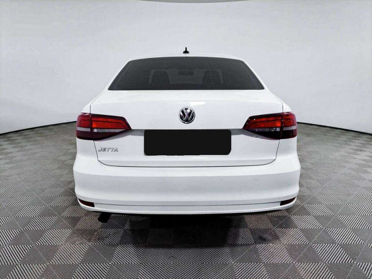 Volkswagen Jetta 2017 года с пробегом. Фото: #3