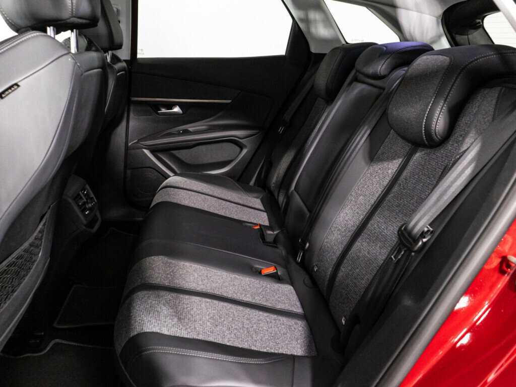 Peugeot 3008 2019 года с пробегом. Фото: #9