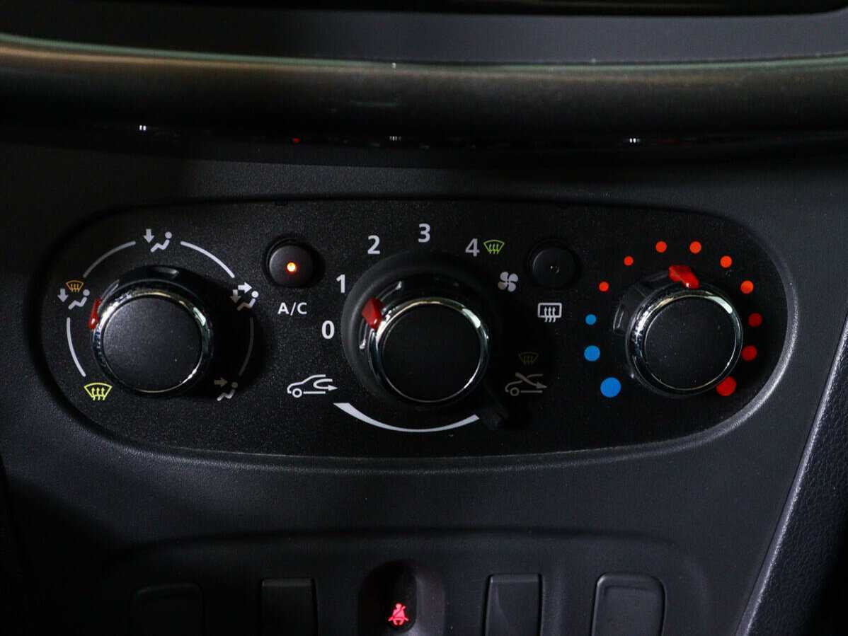 Renault Logan 2022 года с пробегом. Фото: #12