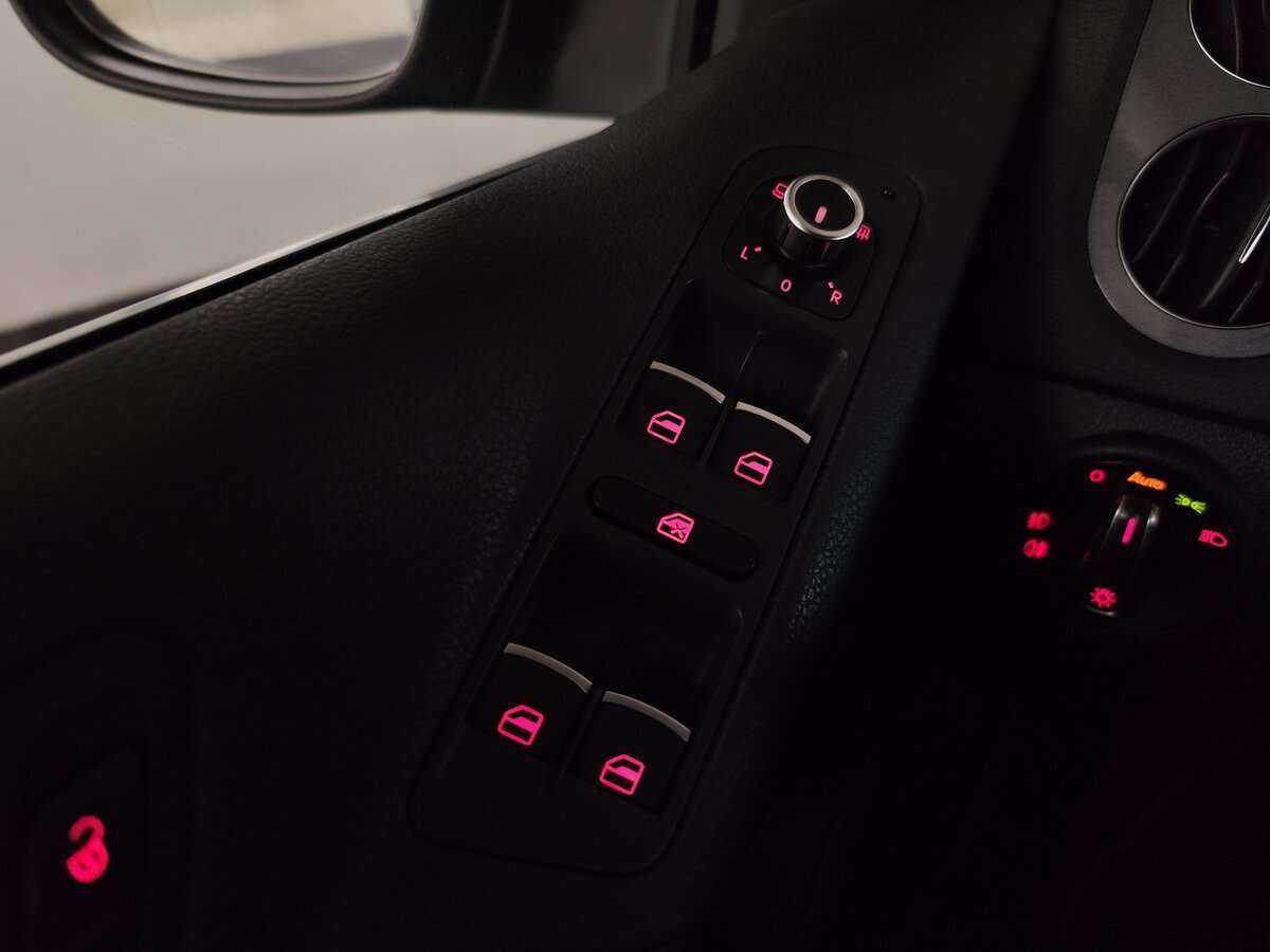 Volkswagen Tiguan 2012 года с пробегом. Фото: #18