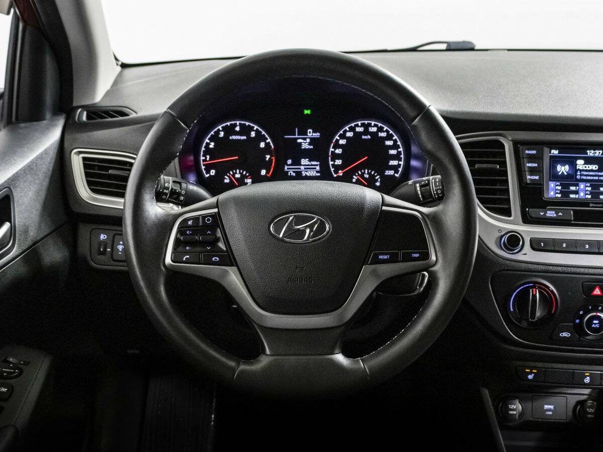 Hyundai Solaris 2021 года с пробегом. Фото: #11