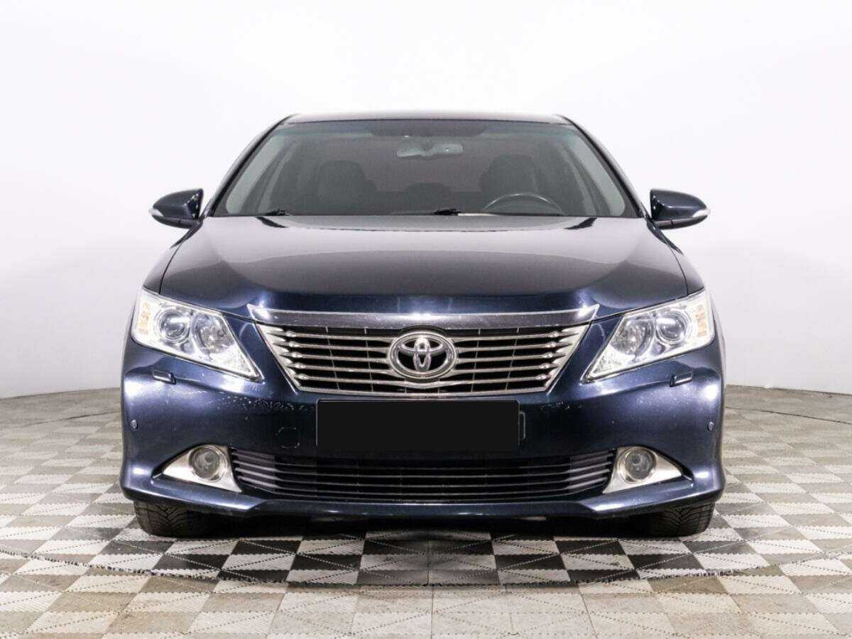 Toyota Camry 2013 года с пробегом. Фото: #1