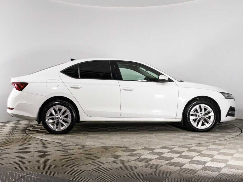 Skoda Octavia 2020 года с пробегом. Фото: #3