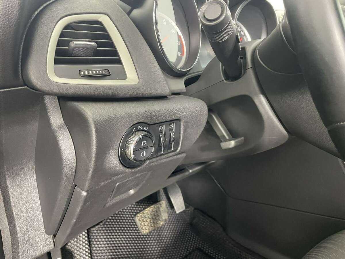 Opel Astra 2012 года с пробегом. Фото: #8