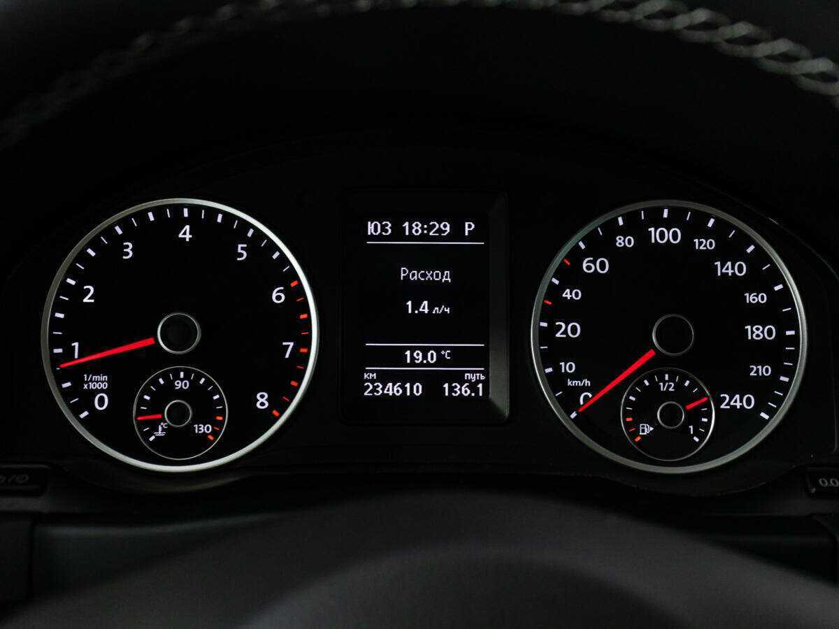 Volkswagen Tiguan 2015 года с пробегом. Фото: #11