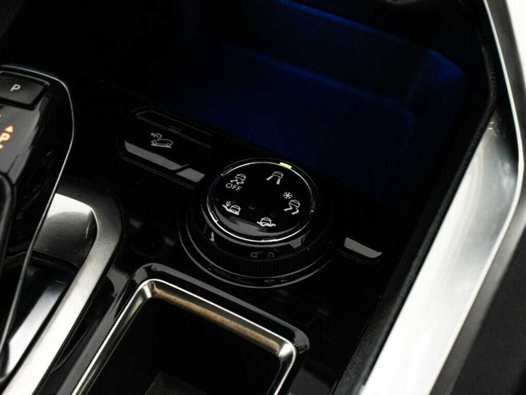 Peugeot 3008 2017 года с пробегом. Фото: #20