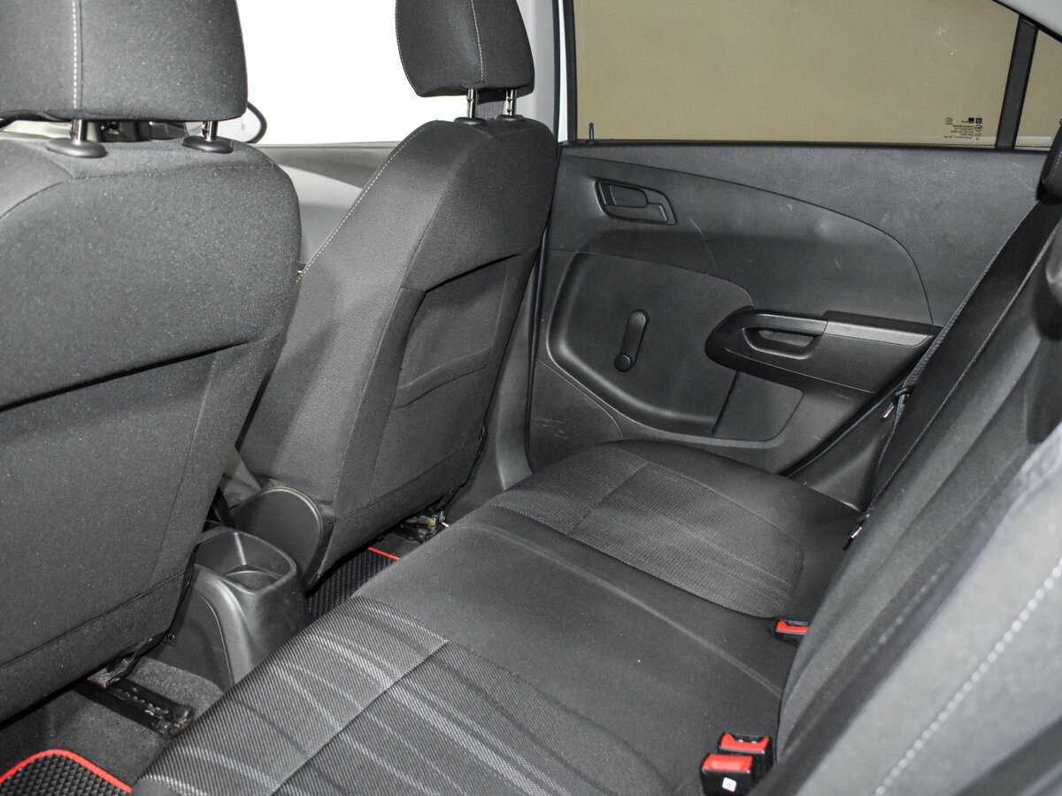 Chevrolet Aveo 2014 года с пробегом. Фото: #10