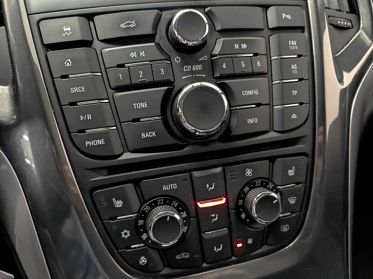 Opel Astra 2014 года с пробегом. Фото: #23