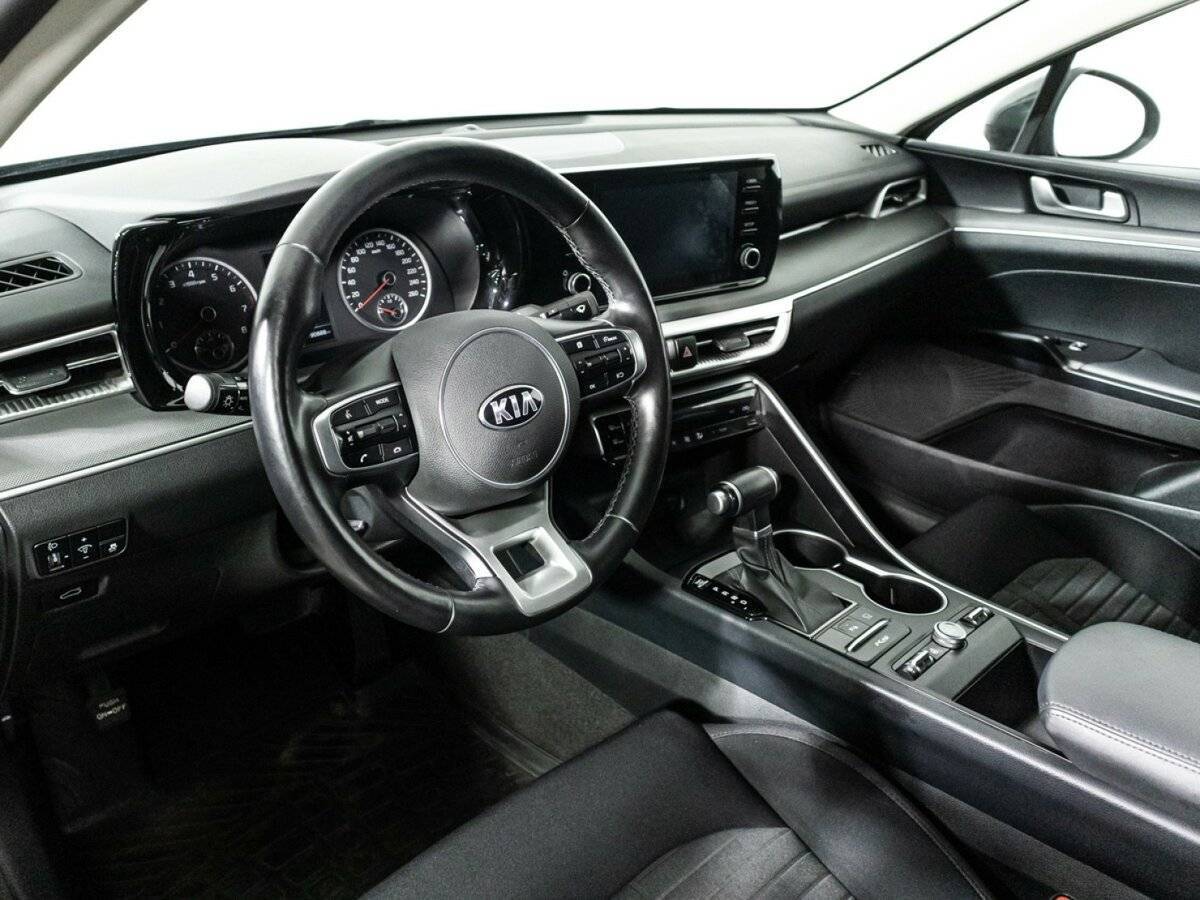 Kia K5 2021 года с пробегом. Фото: #11
