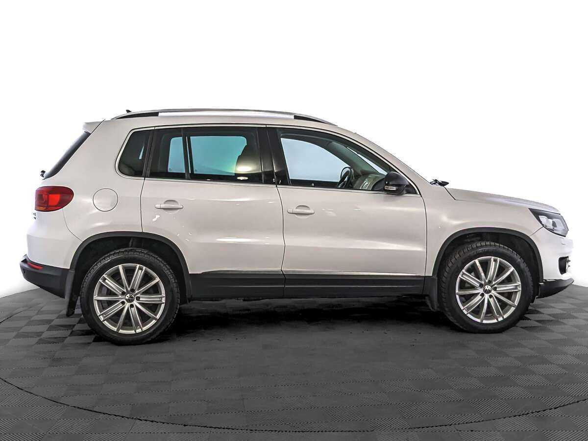 Volkswagen Tiguan 2013 года с пробегом. Фото: #3