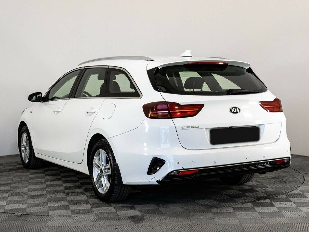 Kia Ceed 2018 года с пробегом. Фото: #5